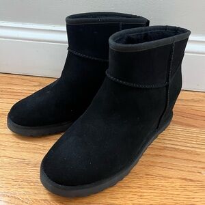 UGG Wedge Boot Black Size 9